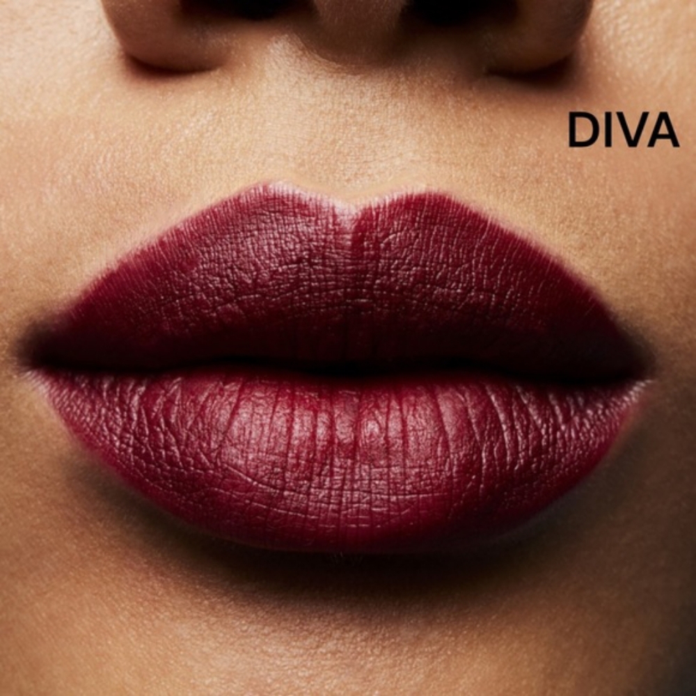 MAC Cosmetics Mattw Diva Lipstick